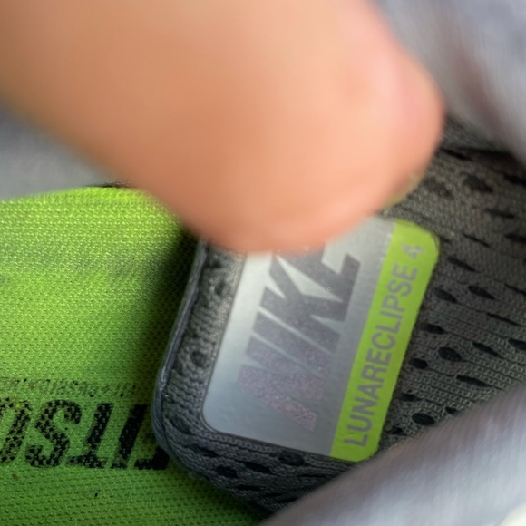 Nike Lunar Eclipse 4 Running Shoes Womens Size 10 Gray Athletic 629683-007 - Picture 7 of 13